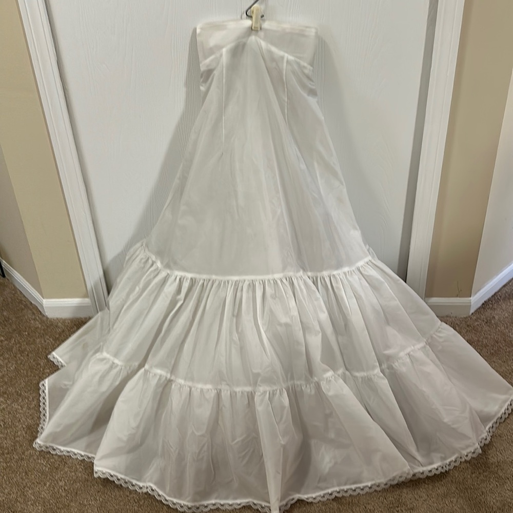David’s Bridal Petticoat slip